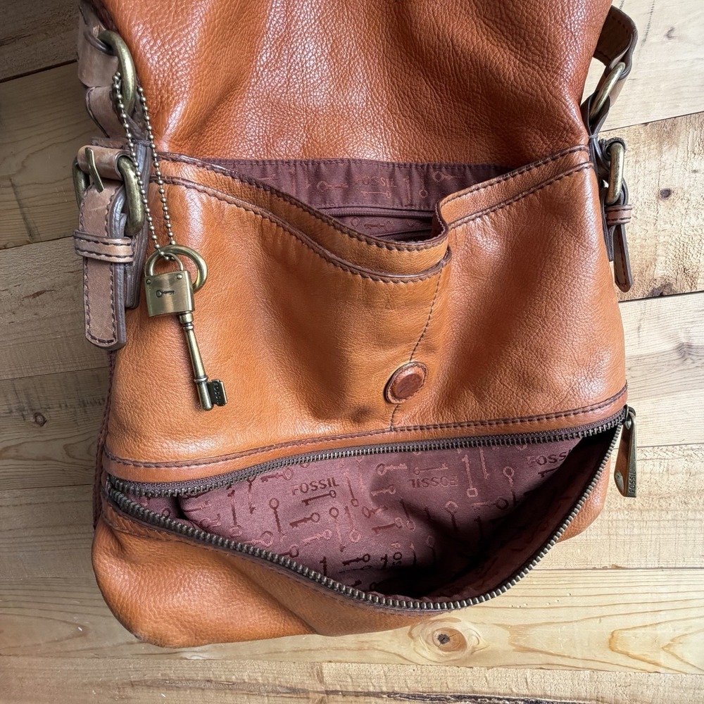 Fossil Explorer Large Brown Leather Fold Over Messenger Satchel Bag Vintage - Picture 6 of 11